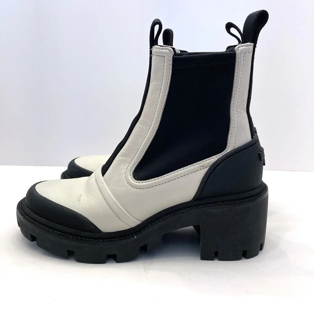 Tory Burch Lug Sole Chelsea Boots White Black Leather Womens 5‎ $428